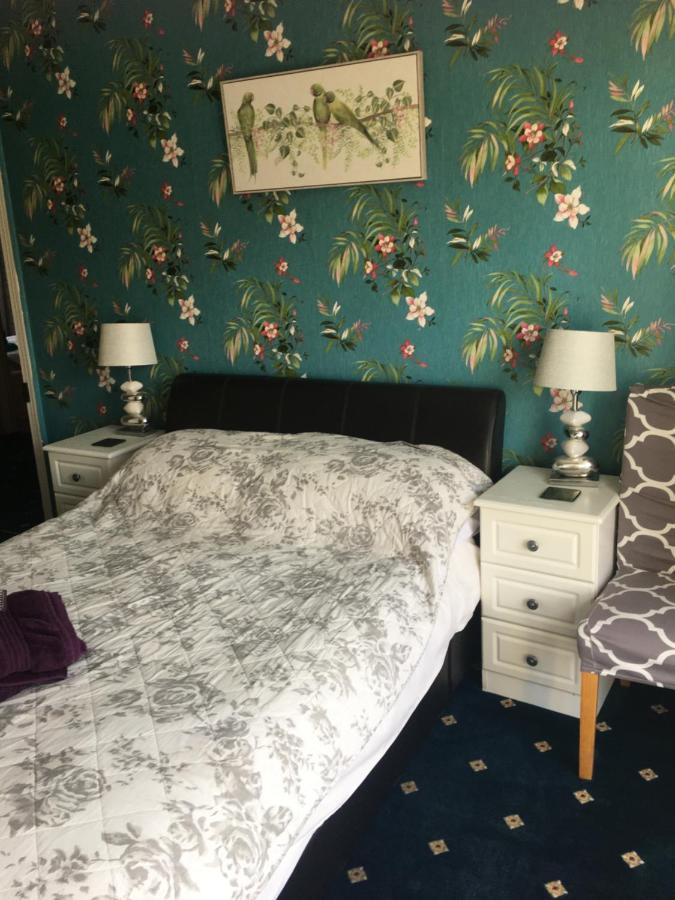 Hillcrest Guest House Llangollen Esterno foto
