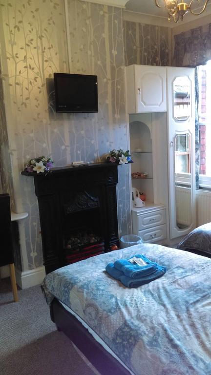 Hillcrest Guest House Llangollen Esterno foto